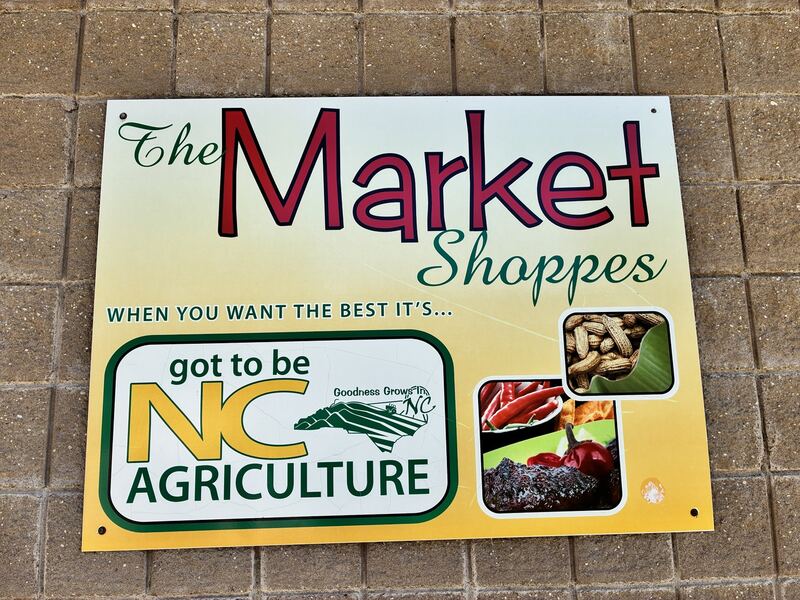 The Market Shoppes entrance sign.
